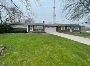 10100 Unity Rd, New Middletown, OH 44442