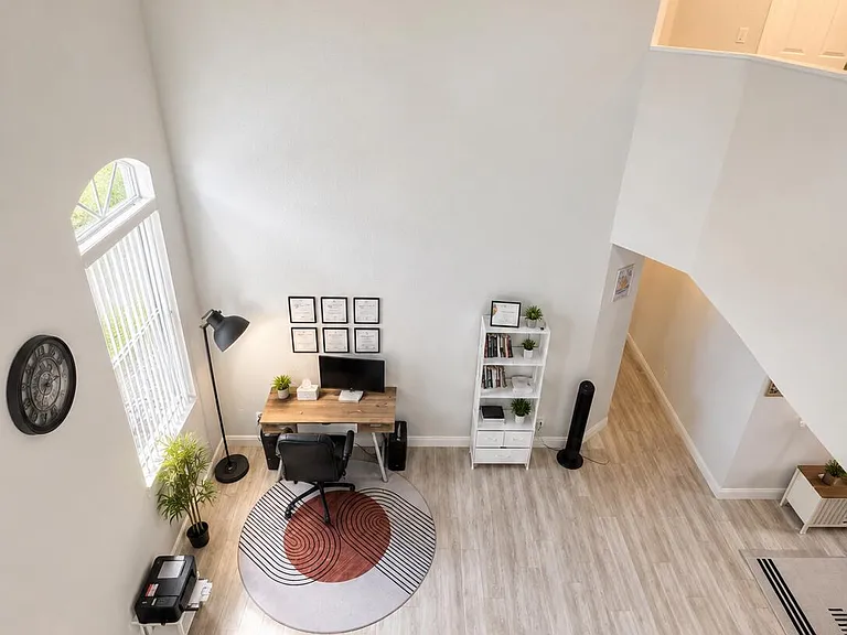 332 NW 107th Ave — Photo 5