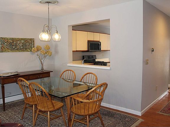 3rd image of 110 Northshore Drive
