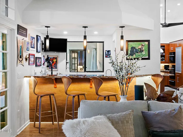 1202 W Aster Dr — Photo 13