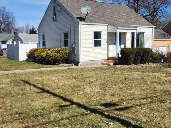 2216 Hamilton Ave, Poland, OH 44514