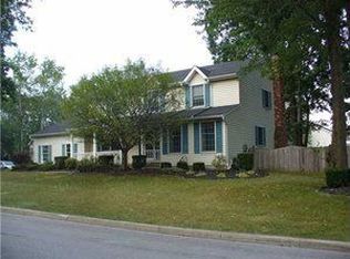 88 Independence Dr, Lockport, NY 14094