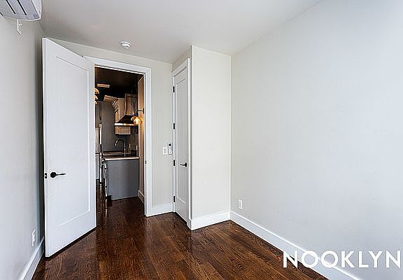 4th image of 85 Graham Ave #4P