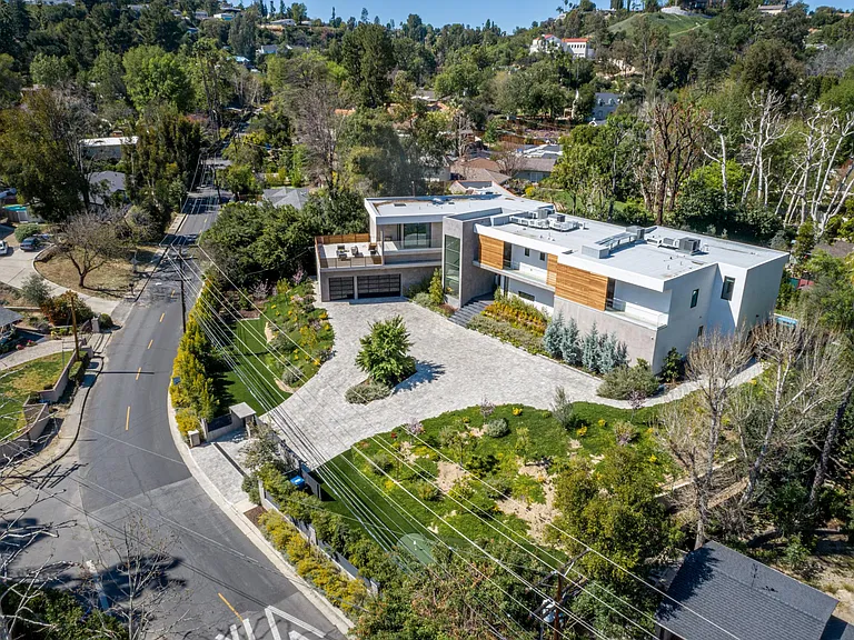 19333 Rosita St — Photo 30