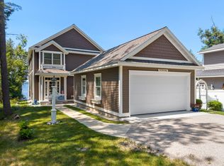 1357 Nipissing Trl, Indian River, MI 49749