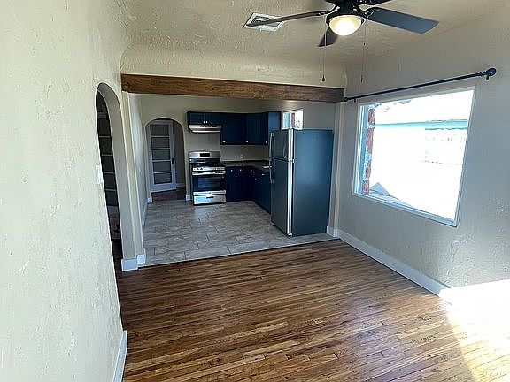 Full sized dining room