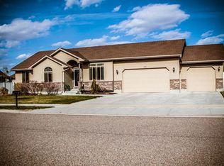 5297 N Treyden Dr, Ammon, ID 83406