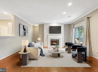 1701 Lake Shore Crest Dr Suite 11, Reston, VA 20190