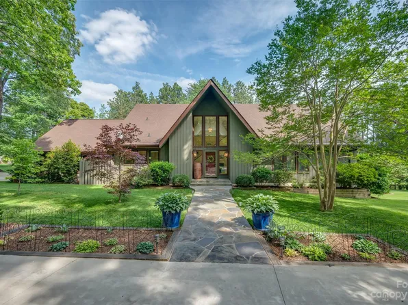 900 Club Rd, Tryon, NC 28782