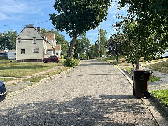 5th image of 917 Nipp Ave