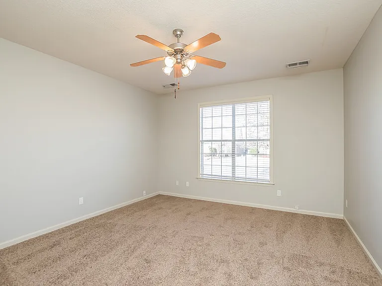 8725 Macon Rd — Photo 7