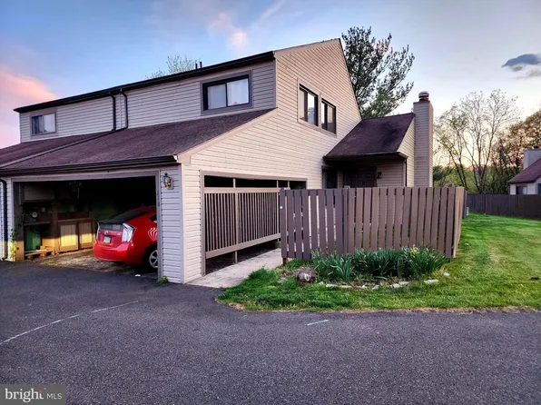 318 Bridge St, Collegeville, PA 19426