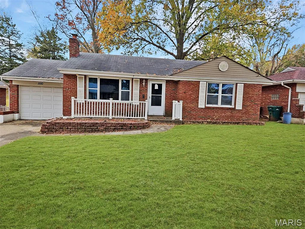 1110 Duenke Dr photo 1