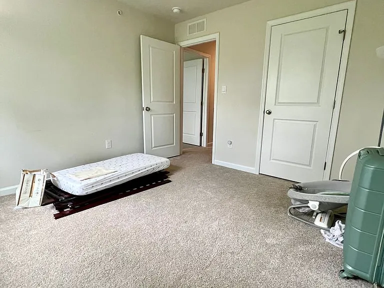 38 Fonthill Ct — Photo 41