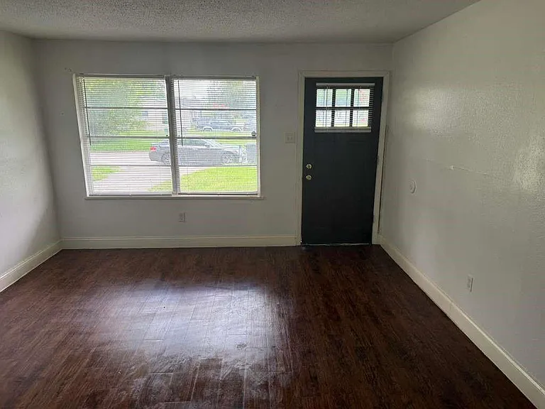6403 Beekman Rd — Photo 13