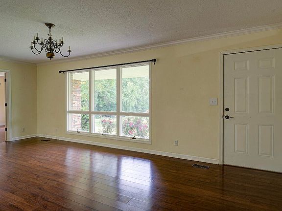 5th image of 119 Woodland Dr