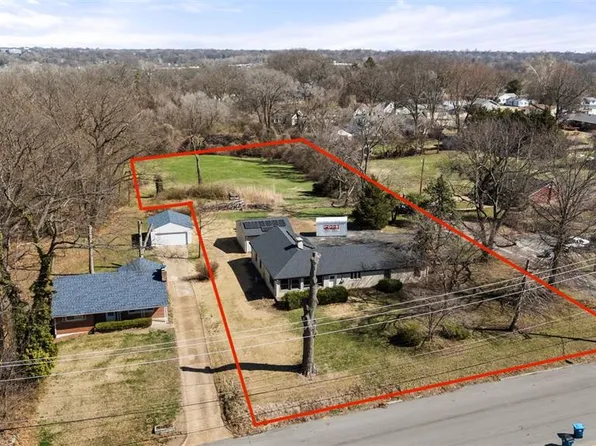 3666 McKibbon Rd, Saint Louis, MO 63114