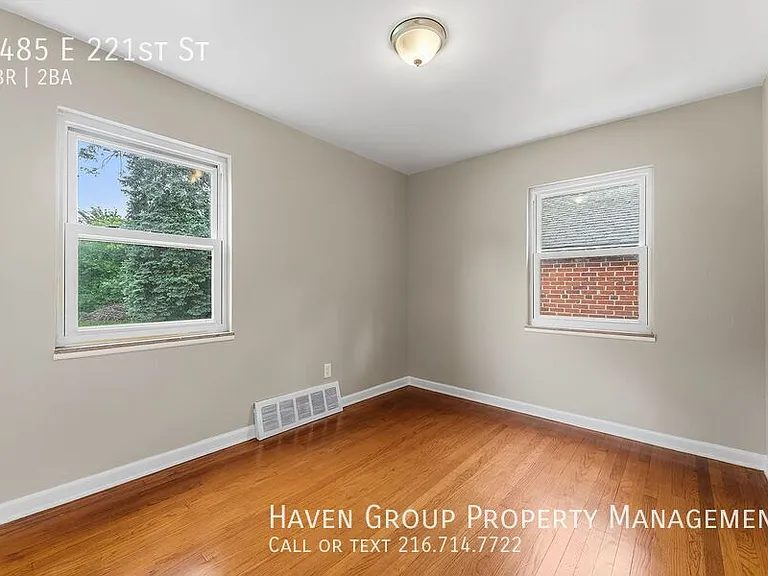 1485 E 221st St — Photo 14