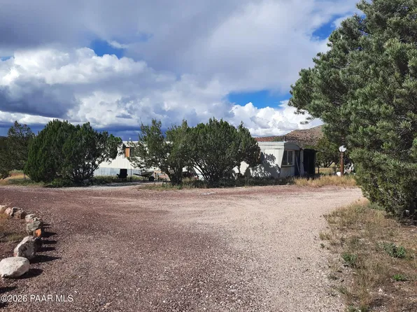 25870 W Fort Rock Rd, Seligman, AZ 86337