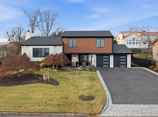 76 Kensington Oval, New Rochelle, NY 10805