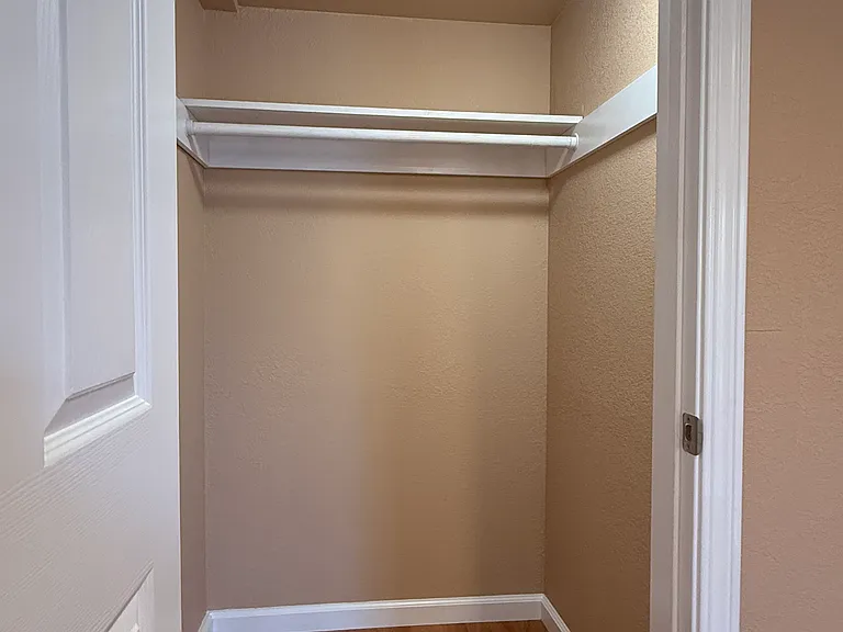 202 Alta Loma Ave — Photo 5