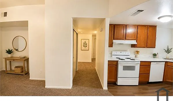 1102 E Hedges Ave #102 — Photo 4
