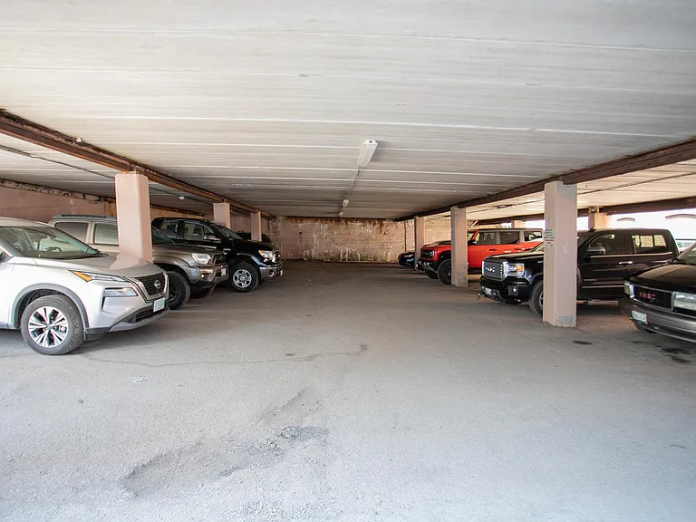 Adams Block — Photo 9