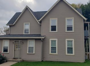 63 E Crystal Lake Ave APT 1, Crystal Lake, IL 60014