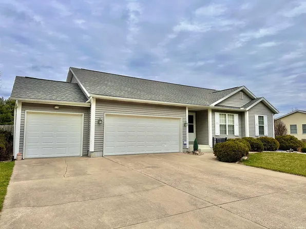 10491 Dunn Rd, Osceola, IN 46561