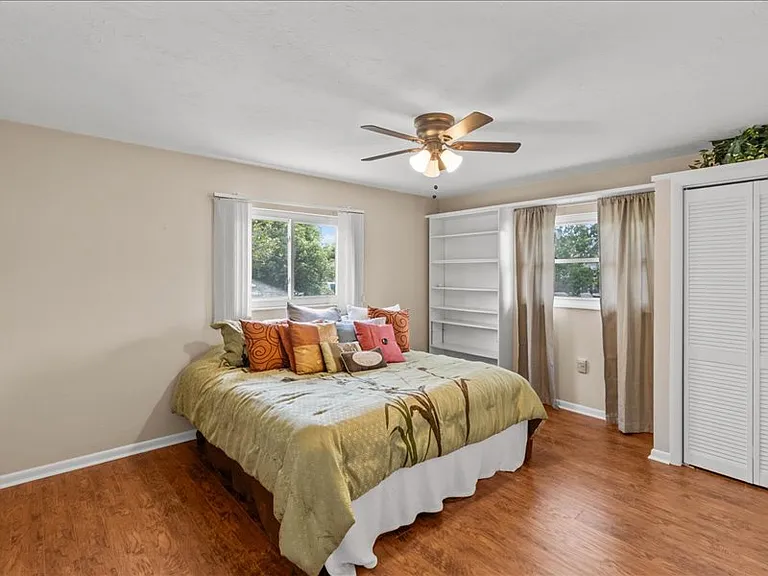 3591 N Honeylocust Dr — Photo 10