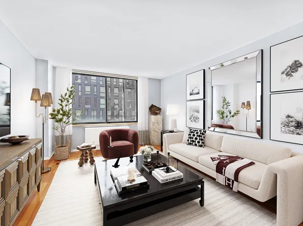 275 Greenwich Street 7J image 1 of 7