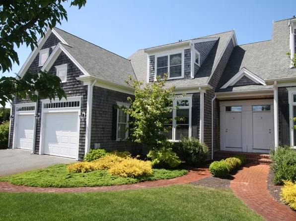 3 Captains Row E, Chatham, MA 02633