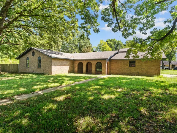 214 S 4th St, Wilton, AR 71865