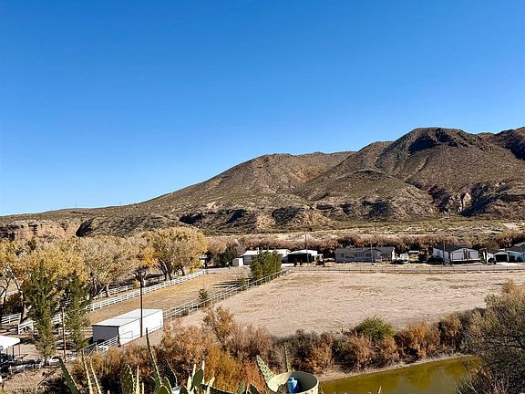 2nd image of 1007 N Caballo Rd