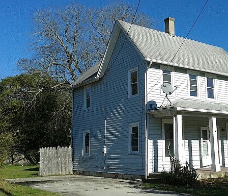 2nd image of 408 Franklin St
