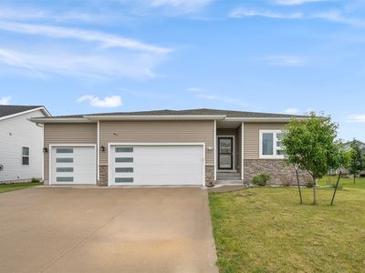 5397 Brook View Ave, Des Moines, IA, 50317
