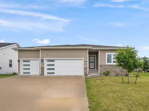 5397 Brook View Ave, Des Moines, IA 50317