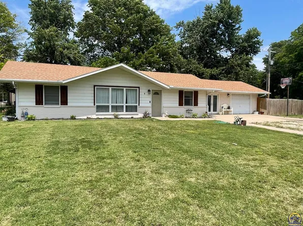 4 E Bitler St, Olpe, KS 66865