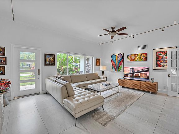 3rd image of 1722 NE 27th Drive