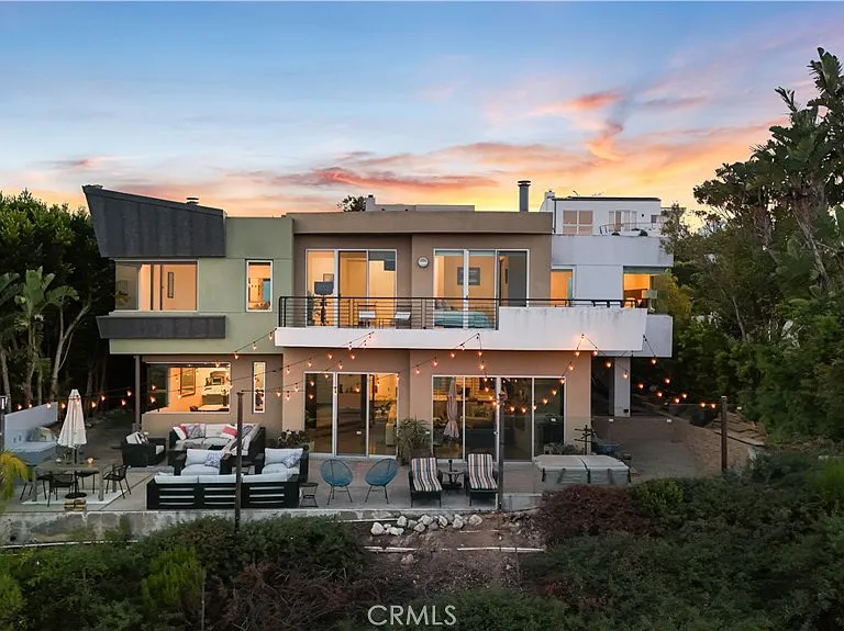 3230 Tyrol Dr — Photo 1