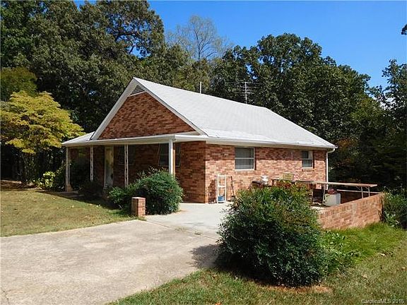 2nd image of 3687 Hickory Hwy