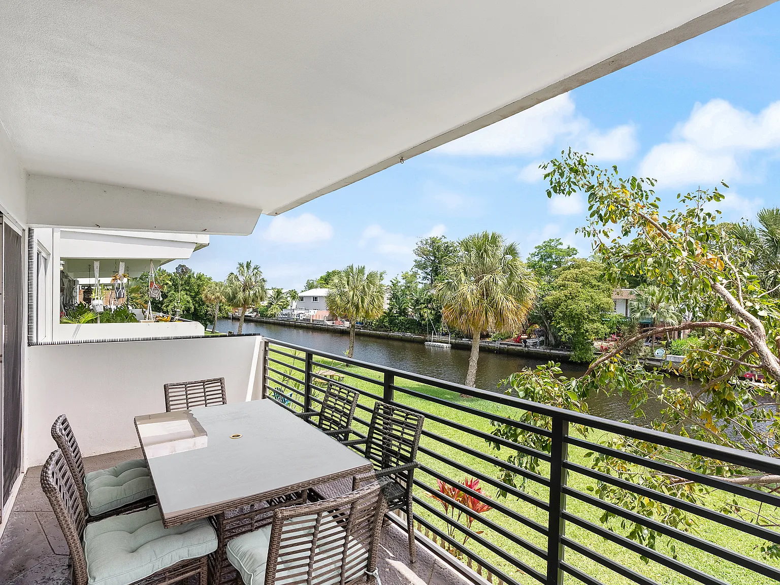 1 bed, 900 sqft, $1,900 — Photo 4