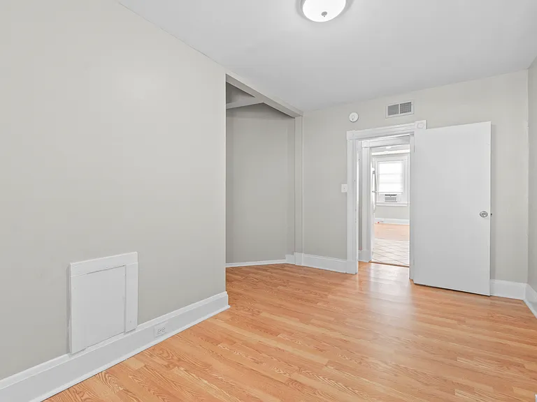 2713 N Calvert St #3 — Photo 12