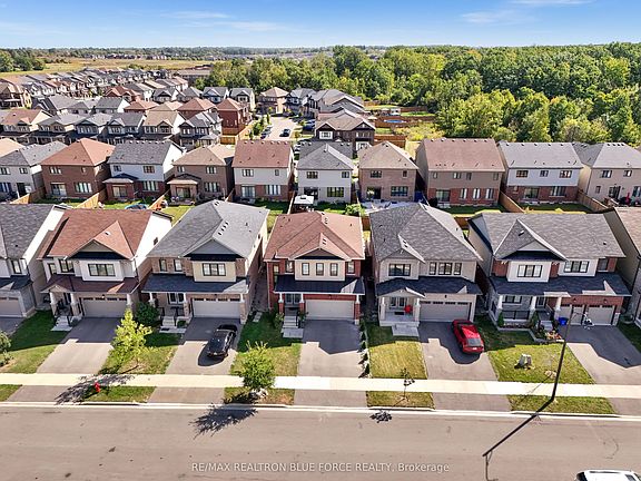 2nd image of 43 July Ave