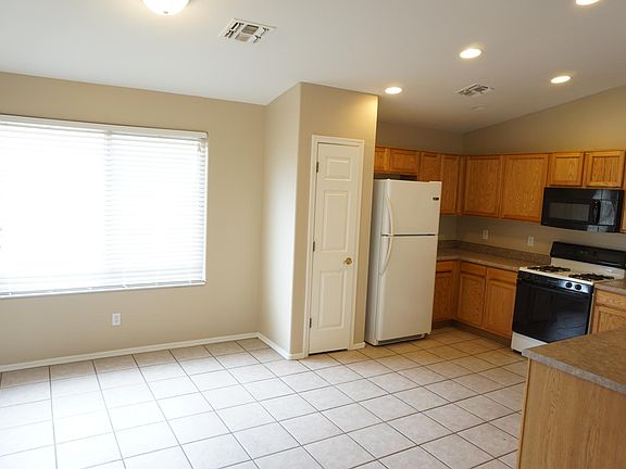 5th image of 2262 W Painted Sunset Cir