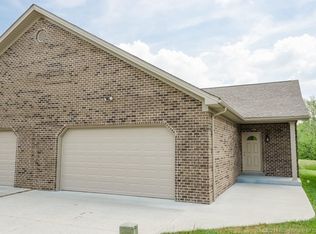 104 Spruce Ct, Salem, IN 47167
