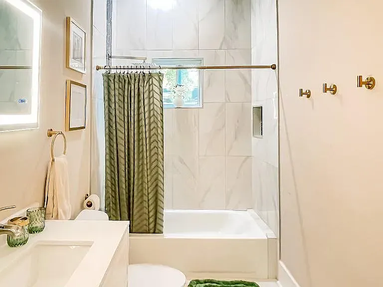 906 Metropolitan Pkwy SW — Photo 3