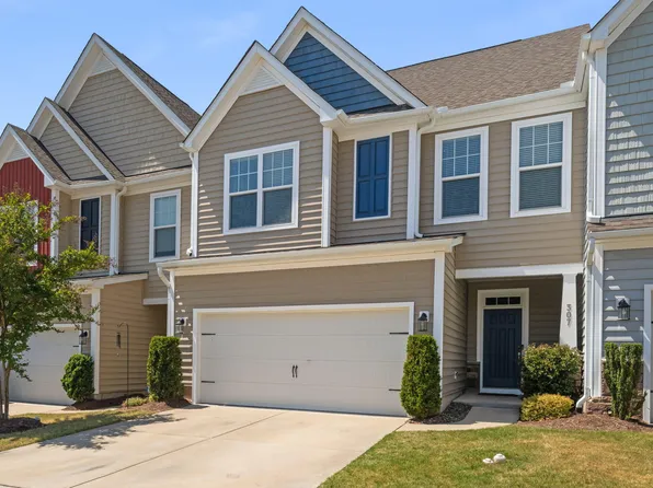 307 Acorn Hollow Pl, Durham, NC 27703