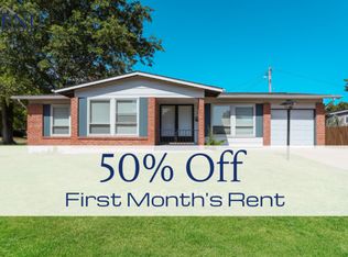 1245 Flamingo Dr, Florissant, MO 63031