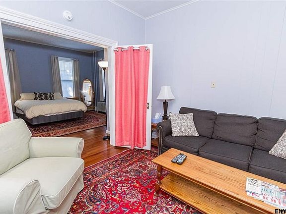 4th image of 79 Lake Ave #2
